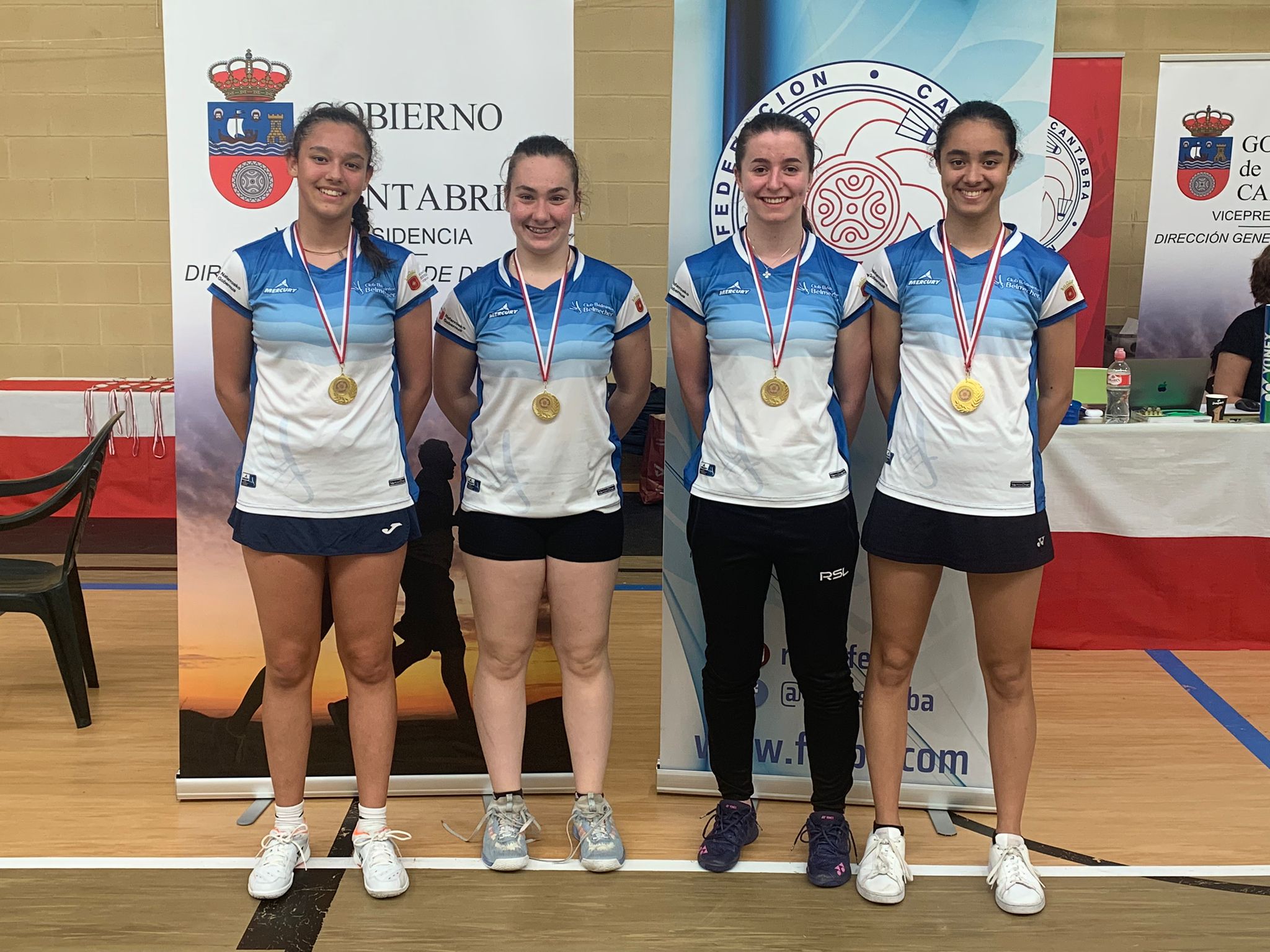 El b&aacute;dminton navarro contin&uacute;a cosechando medallas
